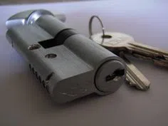 Cambria Heights NY Locksmith Store Cambria Heights, NY 347-384-5131 - broken-key-extraction